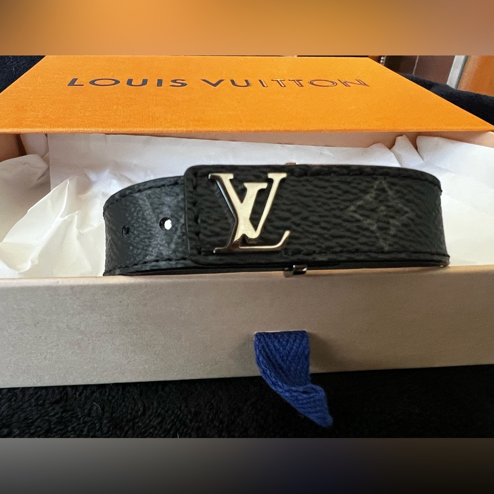 BRAND NEW: LOUIS VUITTON SLIM BRACELET Black & Gray Size 21